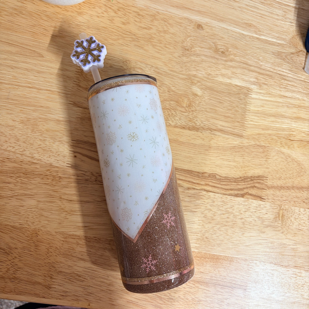 White Glitter Gold Snowflake Tumbler, Hot and Cold Drinks Water 20oz Handmade - Picture 4 of 4